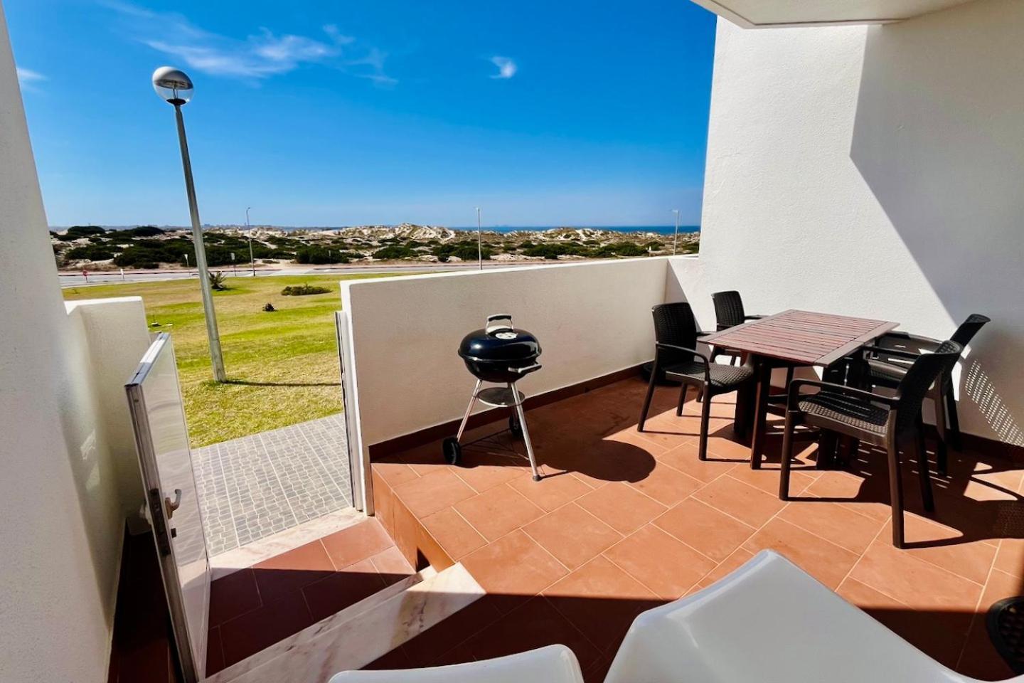 Apartamento Luciana - Beachside, Balcony, Sunset View Ferrel  Luaran gambar